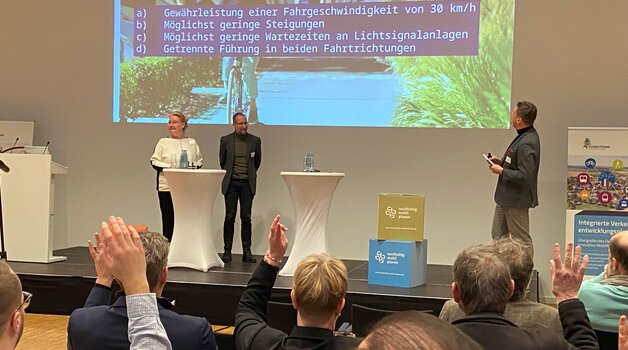 Bei einem heiteren Quiz konnten die Teilnehmenden ihr Wissen beweisen. 