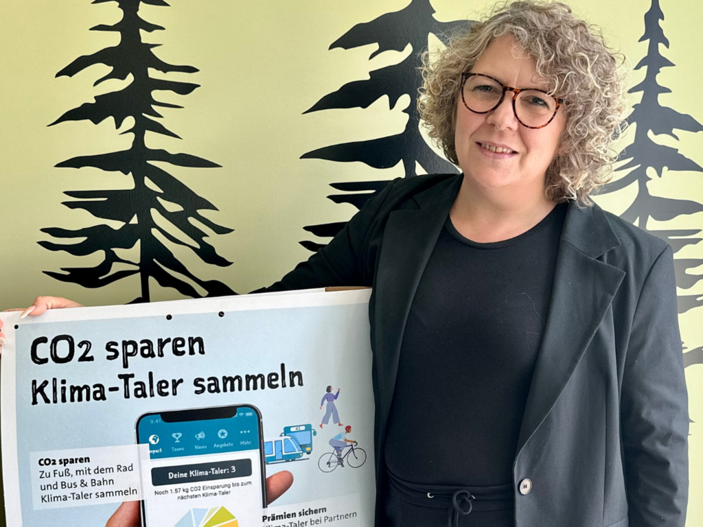 Projektmanagerin Kim Klapproth stellt die Kampagne vor. 
