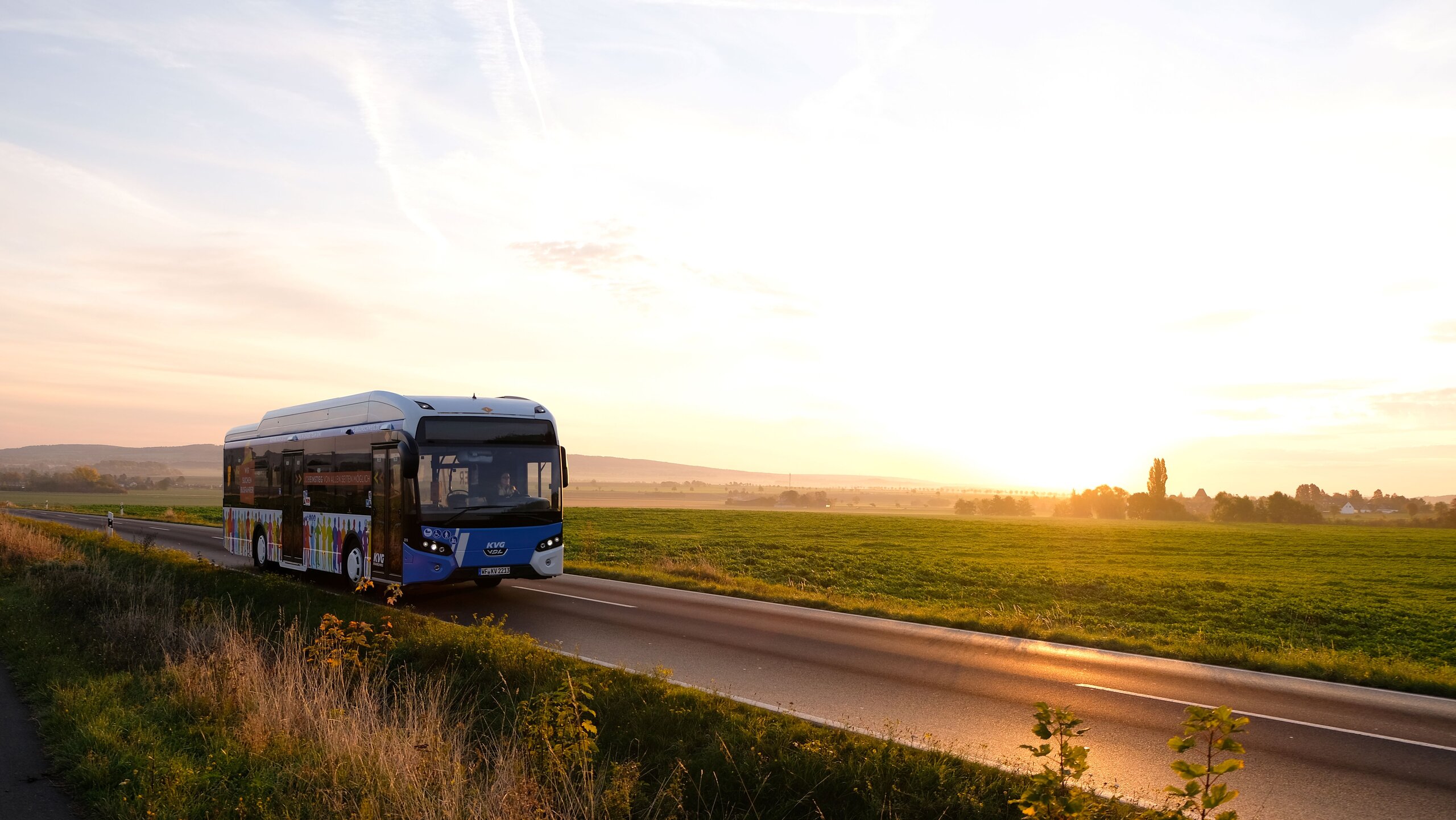 Ein Bus der KVG auf seiner Fahrt.