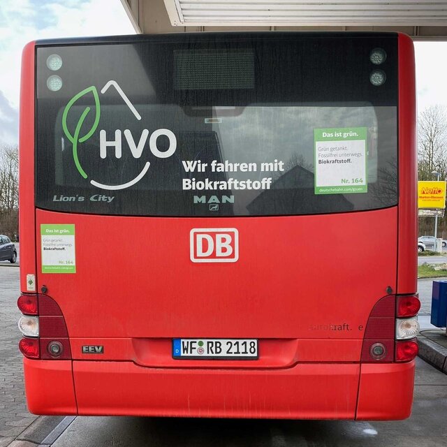 Die Busse der RBB fahren mit dem sog. HVO.