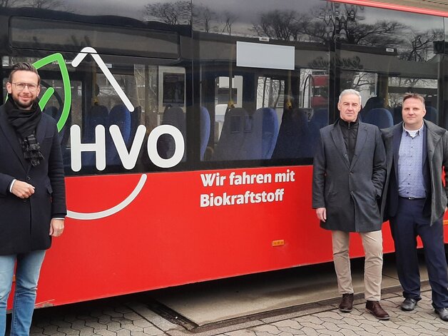 Betreiber und Unterstützer beim Start des Projektes.