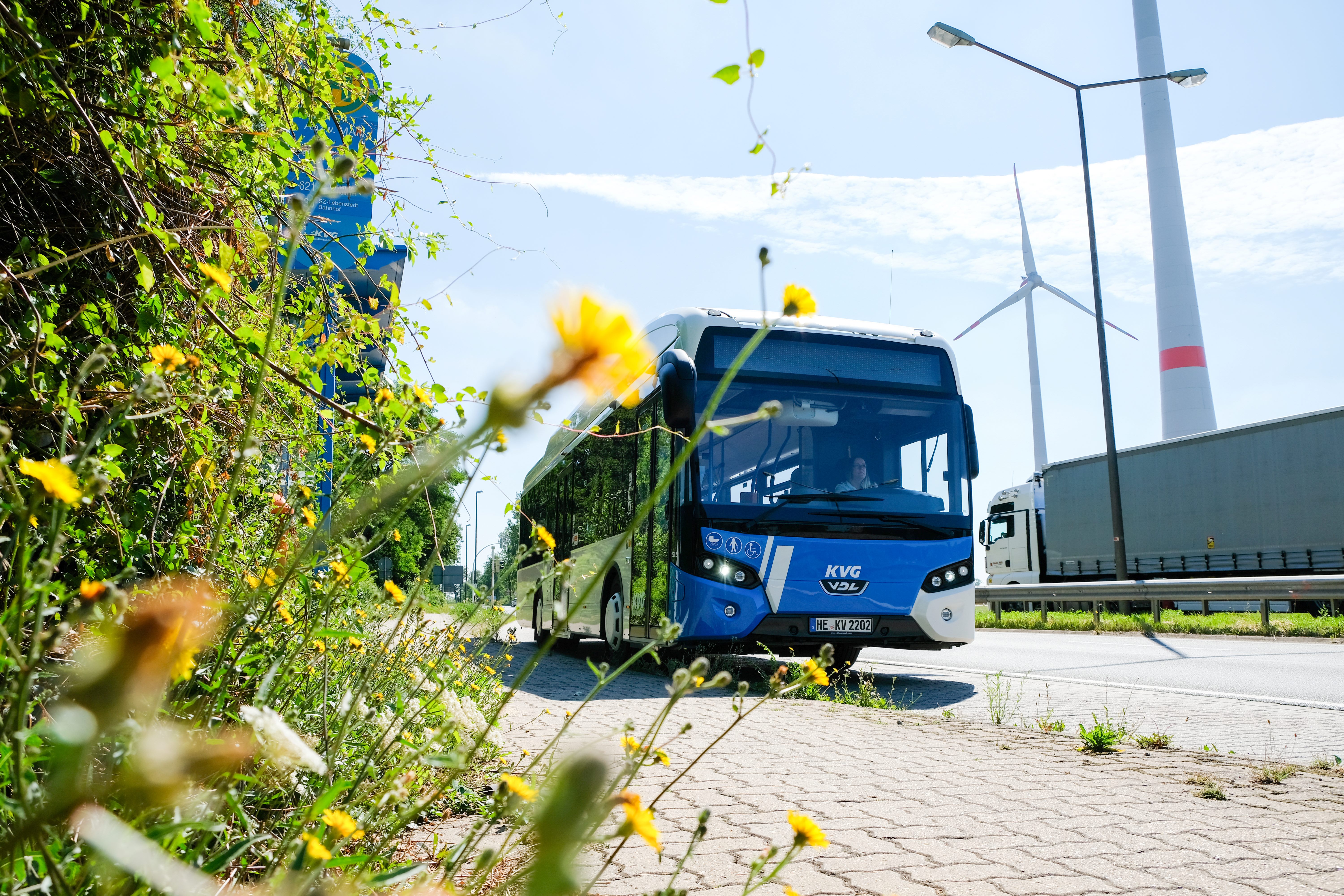 Ein E-Bus der KVG auf seiner Fahrt